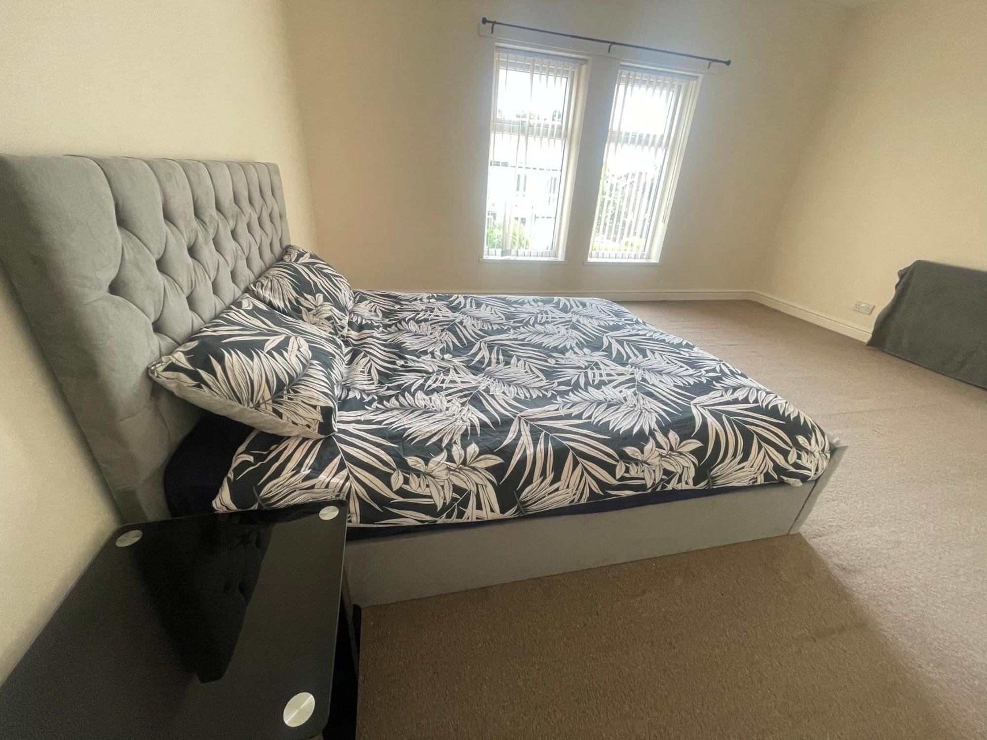 Luxestay Rooms - Old Trafford Манчестър Екстериор снимка