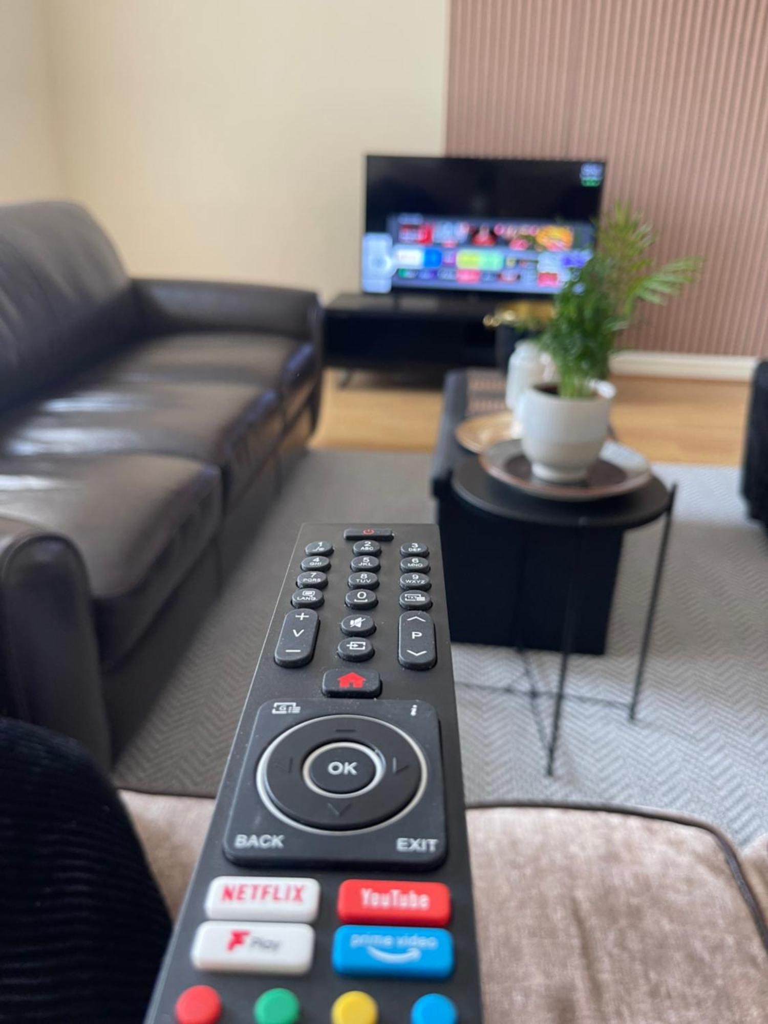 Luxestay Rooms - Old Trafford Манчестър Екстериор снимка