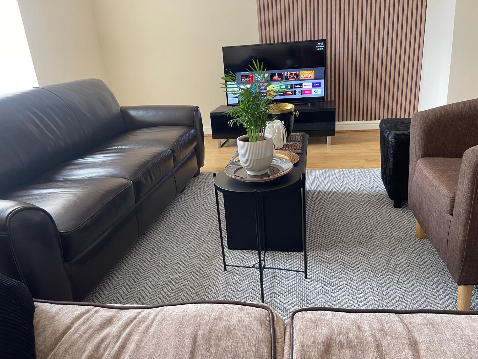 Luxestay Rooms - Old Trafford Манчестър Екстериор снимка