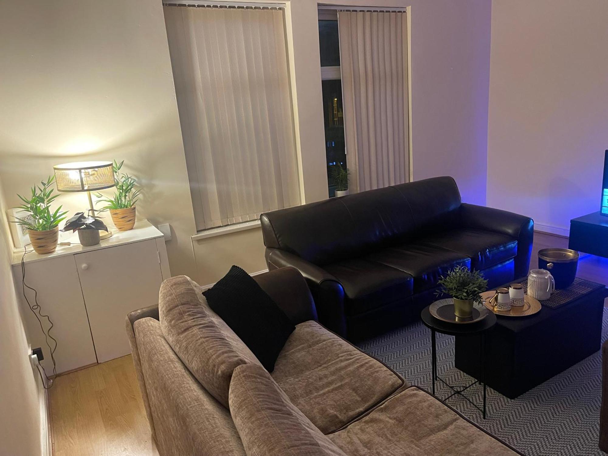 Luxestay Rooms - Old Trafford Манчестър Екстериор снимка
